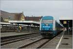 Die Alex 223 066 mit einem erschreckend kurzen Zug nach M�nchen wartet in Lindau auf die Abfahrt.