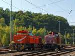 In Betzdorf/Sieg am 16.09.2012 abgestellt –   Vorne: Die 211 051 -8 der EfW-Verkehrsgesellschaft mbH (Frechen), ex DB V 100 1051.