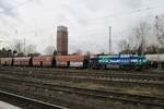 NIAG-2 rangiert am 7 Januar 2014 ein Kohlezug in Gladbeck West.