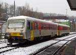 Etwas eingeschneit ist der Dieseltriebwagen VT/VS 51 (BR 628.4)  Daadetalbahn  der Westerwaldbahn (WEBA) am 24.02.2013 im Bahnhof Betzdorf/Sieg abgestellt.