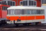   Vom Bahnsteig des Hbf Siegen konnte ich am 13.12.2014 den vor dem Ringlokschuppen abgestellten ehemaligen DB Besichtigungswagen 395  (60 80 99 23 357-9) ablichten.