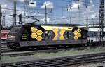 101 141-0 mit Werbung für  Antigewalt  in Ulm am 20.05.2002.