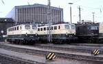 141 378-0; 140 371-6 und 118 024-8 im Bw Regensburg bei einer Führung am 25.04.1982.