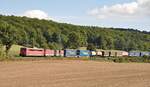 151 045-2 mit einem langen Containerzug bei Amstetten am 20.09.2012.