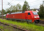 Die 152 082-4 (91 80 6152 082-4 D-DB) der DB Cargo AG setzt am 24 Mai 2024 in Kreuztal auf dem Stumpfgleis um.