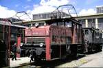 163 005-2 bei der Ausstellung 100 Jahre elektrische Lokomotive in München Freimann am 25.05.1979.
