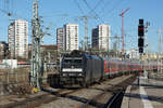 DB: Impressionen des Bahnhofs Stuttgart Hbf vom 3.