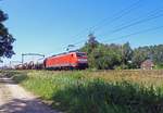 DBC 189 075 schleppt ein Kesselwagenzug durch Oisterwijk am 28 Juni 2019.