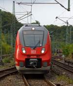 Hamsterbacken bei der Einfahrt in den Bahnhof Betzdorf/Sieg am 02.10.2012 -  442 254 und 442 256 (Zwei gekuppelte 4-teilige Talent 2) als RE 9 (rsx - Rhein-Sieg-Express) Aachen - K�ln - Siegen.