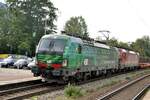 Siemens Vectron 193 757 Mobility Alliance und 193 555 Offroad TX ogistik in Brannenburg am 11.08.2022.