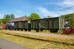   Zwei historische gedeckten Güterwagen 23 50 99 29 937-5 und 23 50 99 29 702-3 (Uk-qq/Privatwagen in Sonderbauform), Baujahr 1913, ehemaliger Privatwagen der Hüttenwerke Siegerland AG