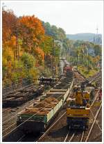 Weichenerneuerung am 19.10.2013 in Siegen-Weidenau an der KBS 440 (Ruhr-Sieg-Strecke) bei km 104 am Abzweig der KBS 445 (Dillstrecke), die hier nach links abzweigt.