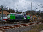 Die 218 461-2 (92 80 1218 461-2 D-AIX) der der AIXrail GmbH (Aachen) fährt am 03.12.2021, als Lz (Lokzug) bzw.