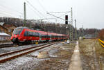 Zwei gekuppelte Bombardier Talent 2 (BR 442) der DB Regio NRW verlassen am 18.12.2022 (4.