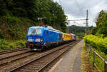 Im Sandwich zweier SIEMENS Vectron Dual Mode fährt ein Schienenprüfzug (SPZ 3), auf Prüffahrt (der Messwagen ist auf die Schiene absenkt) am 14 Juni 2024 durch Scheuerfeld/Sieg in