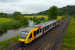 Der VT 281 (95 80 0648 021-3 D-HEB / 95 80 0648 521-2 D-HEB) ein LINT 41 der HLB (Hessische Landesbahn) am 27.05.2014 kurz vor der Einfahrt in den Bahnhof Leun/Braunfels.
