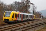   Ein trüber Nachmittag, der VT 504 ein Alstom Coradia LINT 41 der neuen Generation (95 80 1648 104-5 D-HEB / 95 80 1648 604-4 D-HEB) der HLB (Hessische Landesbahn GmbH) fährt am 10.02.2017,