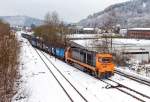  Die Lok 43 (92 80 1273 018-2 D-KSW) der KSW (Kreisbahn Siegen-Wittgenstein) eine MaK G 2000 BB kommt am 03.02.2014 mit ihrem Coil-G�terzug in Herdorf an.
