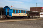 Der Denkmalwagen 63 109 ein vierachsiger schmalspuriger Drehgestell-Personenwagen mit zwei offenen Plattformen der 2.