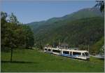 Der FART  Centovalli Express  CEX 48 Locarno - Domodossola bei Gagnone-Orcesco.