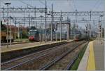 Ein ATR 125 nach Lecco und ein ETR 425 nach Tirano erreichen Monza.