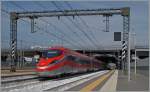 Um 6.40 in Napoli abgefahren, um 8.00 Roma Termini verlassen und ohne kommerziellen Halt bis Milano Centrale gefahren, erreicht der neue ETR 400 07 als  Frecciarossa 1000  (FR 35610) praktisch