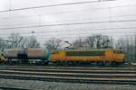 Am trüben 1 Februar 2010 steht Railion 1619 in Nijmegen.