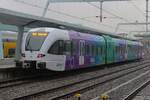 An total verggeneter 19.November 2025 steht Arriva/Rrreis 367 'GUUS HIDDINK' als RB nach Winterswijk abfahrtbereit in Arnhem.