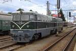 Am 10 September 2022 schleppt 1. �SEKs 2050.04 die 2050.05 von der �GEG durch der Bahnhof von Benesov u Prahy.