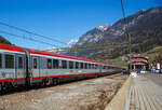ÖBB 2.Klasse Großraumwagen der Bauart Bmpz 73 A-ÖBB 73 81 29-91 027-4 der Gattung Bmpz 73 (Z1), eingereiht als Wagen Nr.