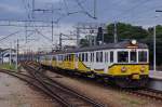 TRIEBZUEGE IN POLEN  EN 57-944rb 2121 454-4 1151 nach WROCLAW bei der Einfahrt in den Bahnhof BRESLAU am 18.