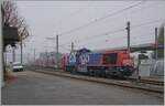 In Oensingen steht die SBB Cargo Am 843 073-8. Oensingen in verkehrstechnisch guter Lage verfügt über eine recht starken Güterverkehr, von welchem natürlich an diesem Samstag recht wenig zu sehen ist. 

8. Nov. 2025