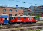   Die LION Re 420 222-2 (91 85 4 Re 420 222-2 CH-SBB), ex SBB Re 4/4 II 11222, abgestellt am 07.06.2015 beim Hauptbahnhof Zürich.