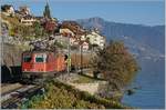 Die SBB Re 420 297-4 mit einem (Dienst)-Güterzug bei St-Saphorin.