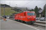Die Züge Andermatt - Disentis werde meist von HGe 4/4II Lok über den Oberalppass befördert, wobei dann die Zuglok des Zugs Disentis - Andermatt nach der Abfahrt der Komposition in Andermatt nach Disentis in Andermatt zurückbleibt und den nächsten Zug nach Disentis befördert. Durch den grosszügigen Umbau des kleinen Bahnhofs war es leider kaum möglich, den Zug nach Disentis zu fotografieren, somit zeigt sich hier die im Text erwähnte Lok, in diesem Falle die MGN HGe 4/4 II 106  San Gottardo . 

19. Oktober 2023