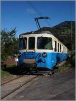 Der MOB ABDe 8/8 4003  BERN  beim Halt in Cornaux.