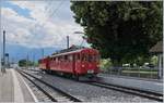 Jeweils am letzten Sonntag im Monat während der Betriebssaison (ausgenommen bei Sonderveranstaltungen) verkehren zwei  Riviera Belle Epoque  Zugspaare der Blonay -Chamby Bahn von Chaulin nach