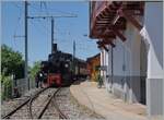 Das Bahnhofsgebäude von Chamby ist nun restauriert und präsentiert sich nun in voller Schönheit, die beim kurzen Aufenthalt des Dampfzugs leider kaum in der ganzen Fülle hatte