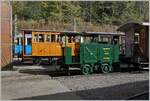  La DER de la Saison!  (Saisonabschlussfeier der Blonay-Chamby Bahn 2022) - Die schön hergerichtete, ziemlich kleine Tm 2/2 N° 1  (Orenstein & Koppel) besorgt in Chaulin das Manöver.