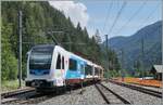 Langsam kommen die neuen TMR/SNCF Triebwagen Beh 4/8 Z 838 in Betrieb: der TMR SNCF Beh 4/8 893 (90 85 838 893-0)  Le Trient  ist als Extrazug nach Le Ch�telard Fronti�re gekommen und f�hrt nun als Leermaterialzug nach Vernayaz zur�ck. Dieses Bild zeigt die durch die hohen Bahnsteige geschuldete  Hochbeinigkeit  der Triebz�ge.

11. Juli 2026