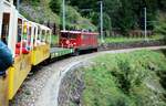RhB Ge 6/6 II Nr.704 mit dem Railriderzug auf der Albula-Strecke am 03.10.2006.