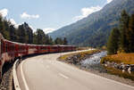 UNESCO-Weltkulturerbe Berninabahn / Ferrovia del Bernina:  Gef�hrt von dem ALLEGRA-Zweispannungstriebzug ABe 8/12 RhB 3504  Dario Cologna  geht es 06.09.2021 mit dem RhB-Regionalzug nach Tirano, von