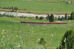 RhB Ge 4/4 I U im Inntal bei Zuoz am 18.08.2009.