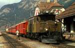 RhB Ge 6/6 I Nr.415 mit Sonderzug und Salonwagen in Zernez im September 1989.