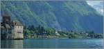 Wer nicht zu Fuss laufen will kann mit dem Flirt am Ch�teau de Chillon vorbeifahren.