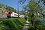 SBB: IC mit RABDe 500 (ICN) auf dem noch eingleisigen Streckenabschnitt unterwegs zwischen Ligerz und Twann am Auffahrtstag den 5.