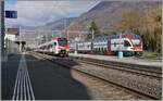 Villeneuve mit dem Baustellenbedingt hier endenden RE 33 bestehend aus dem SBB RABe 511 101 der hier zur Rückfahrt nach Annemasse wendet und dem  SBB RABe 523 111 als R3 nach St-Maurice.