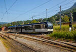 Der von der Gipfelstation Les Pl�iades kommende MVR (ex CEV) SURF ABeh 2/6 7508 hat gerade den Zahnradanschnitt verlassen und erreicht nun den Bahnhof Blonay.