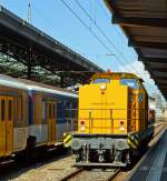 Am 847 905-7 (eine V 100.1 ost) der WRS (Widmer Rail Services AG) bei der Durchfahrt im Bahnhof Lausanne am 29.05.2012.