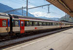 Frisch revidierter SBB IC-Reisezugwagen der ersten Wagenklasse (Einheitswagen IV) A 50 85 10-75 173-0 CH-SBB eingereiht in einen IR 90 nach Genève-Aéroport (Genf Flughafen) am 07 September